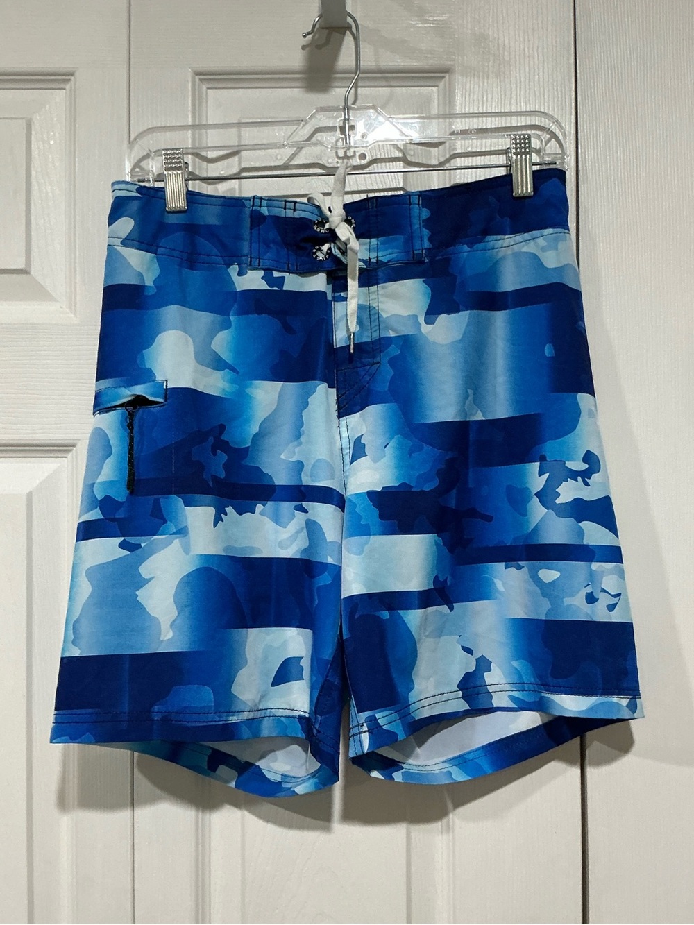 💙 Just Bones Boardwear Men’s Blue and White Board Shorts - 30 (01287)